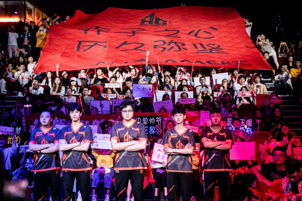 每个联赛背