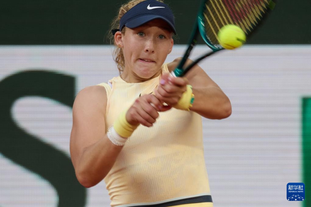 通过出色的 通过出色的